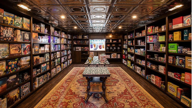 Snakes & Lattes Chicago by null