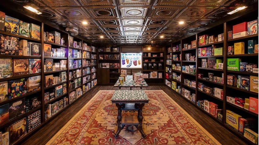 Snakes & Lattes Chicago by null