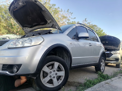 Zombie Garage Gallery - Mexico