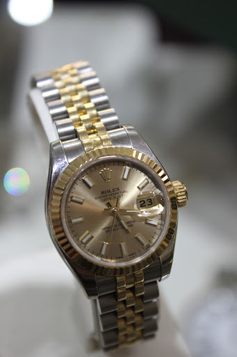 Christopher Poel Watches & Jewellery - Thumbnail