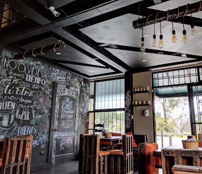 Photos of Santo Caf&eacute; Coffee Shop & Boutique