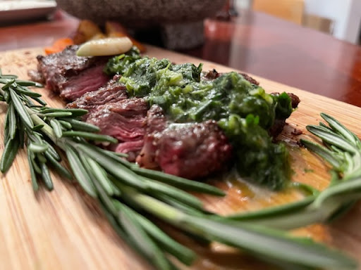 WolfsDen steaks