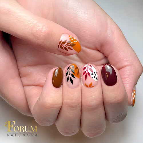 Forum Nails And Spa interior view