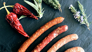 Photo n°1 de FERME DE LA CLASTRE à Bellaffaire (Boucherie-charcuterie)