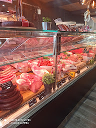 Photo n°8 de Boucherie Maison Crest à Volonne (Boucherie-charcuterie)