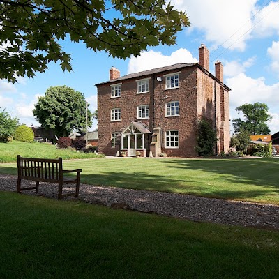 photo of Grove Farm House