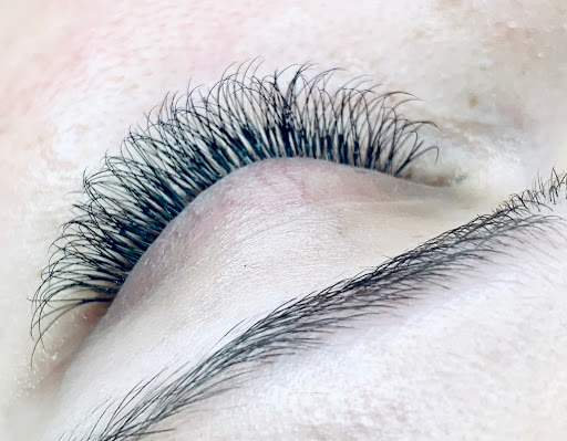 Przedłużanie rzęs