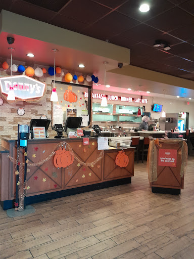 Denny's - Visual