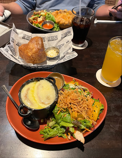 The Social Kitchen & Libations (Macy's Ridgedale) - Thumbnail