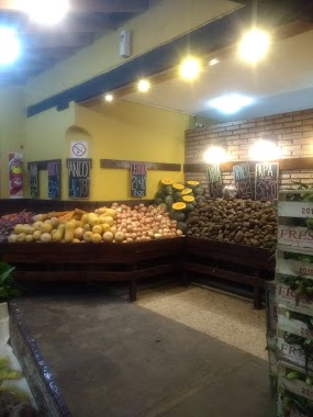 La Visión Autoservicio Frutas y Verduras, Author: Silvia Jobal