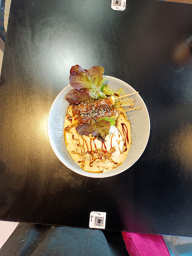 Wok & Sushi Restaurant Logo