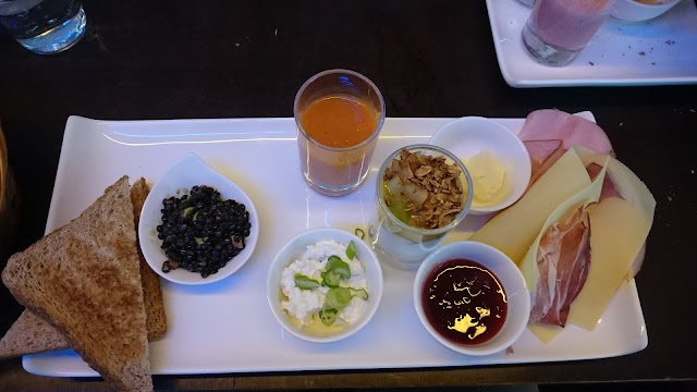 Cafe-Bar Blue Box