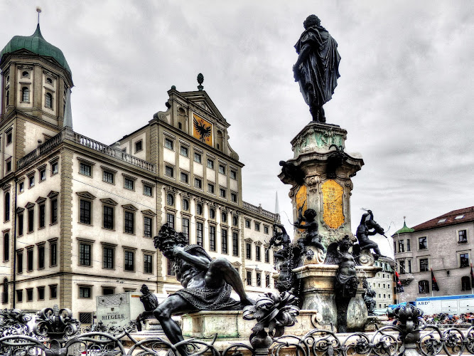 Rechtsanwalt Heinrich - Kanzlei für Gesellschaftsrecht | Vertragsrecht | Steuerrecht photo