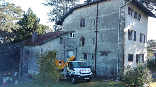 Photo de Sabas Artisan Charpentier Couvreur Villeneuve-sur-Lot Peintre 47 à Sainte-Livrade-sur-Lot (47110)