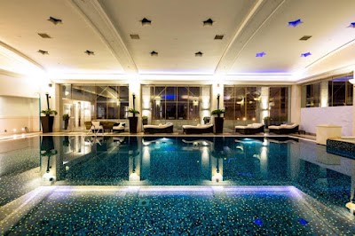 Photos of Four Seasons Hotel