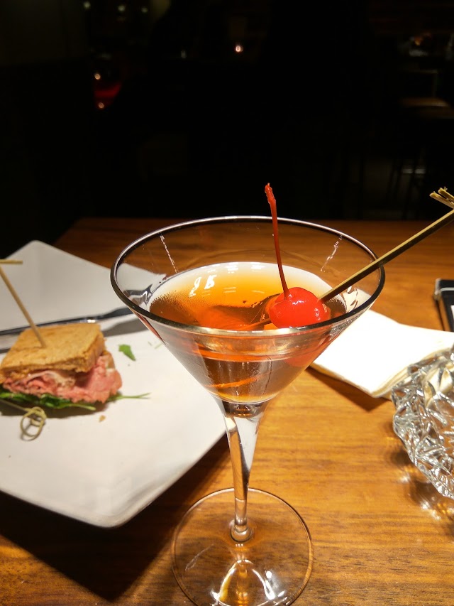 lutz - die bar