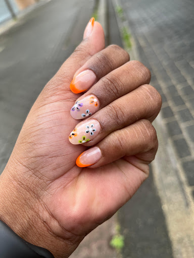 Flora Nails - Onglerie - Thumbnail