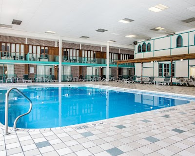 Photos of Clarion Hotel Highlander Conference Center