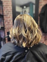 Photo n°15 de Posi'tif à Villeneuve-Tolosane (Salon de coiffure)