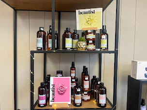 Photo n°5 de Caroline Coiffure à Honfleur (Salon de coiffure)