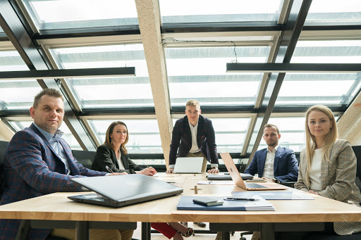 Induo House- Twoi partnerzy w nieruchomościach