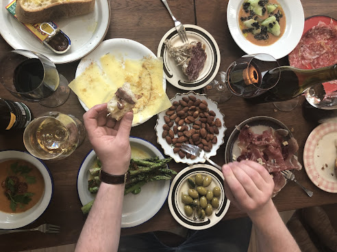 Vínstúkan Tíu sopar /Restaurant /Wine Bar by null