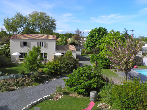 Photo de Villa Carolis et Villa Lorisa - La Rochelle à Croix-Chapeau (17220)