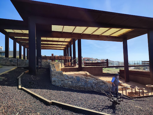 Centre Enoturístic I Arqueològic De Vallmora