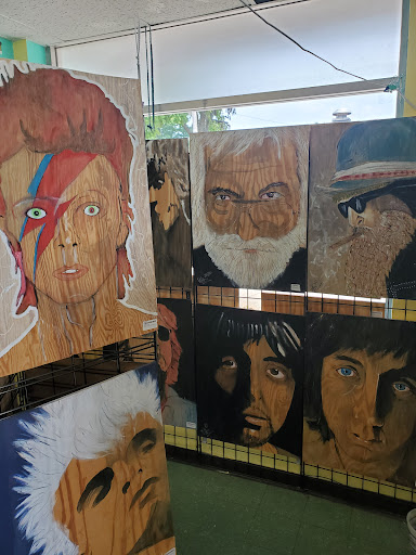Psycho Granny's Quilt Shop - Thumbnail