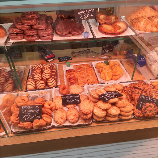 Panadería y pastelería EDU (Hernández Rivas) - Thumbnail