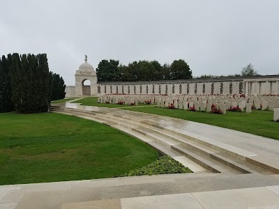 Photos of Tyne Cot Cemetery Visitors Centre