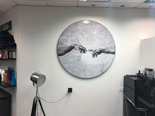 Photo n°1 de ERIC LETURGIE COIFFURE à Meylan (Salon de coiffure)