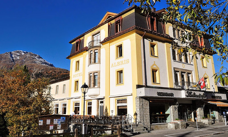 Hotel Albris und Restaurant Kochendörfer by null