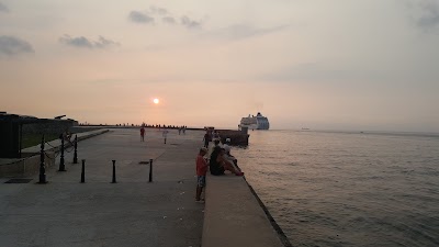 Photos of New7Wonders Monument