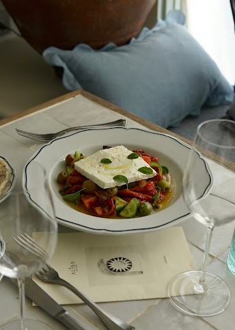 Alisa wine & friends by null