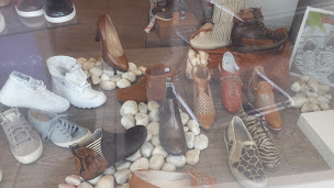 Photo n°33 de La Chaussure Abresienne à Les Abrets en Dauphiné (Magasin de chaussures)