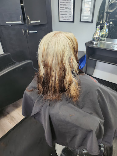 Cora's Beauty Salon - Thumbnail