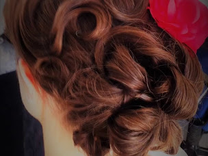 Photo n°2 de Nolwenn coiffeuse à domicile à Vaudelnay (Salon de coiffure)