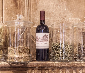 Photo n°24 de CHATEAU GUIBEAU à Puisseguin (Château)