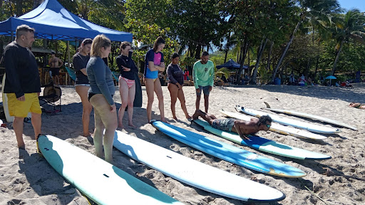 Cacique Surf & Tours