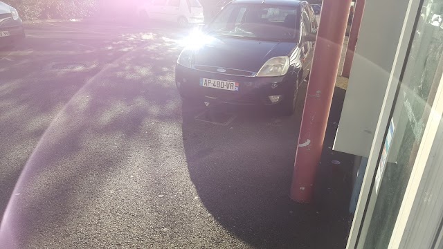 Gefauto Distribution AUTO PIECES 31SE
