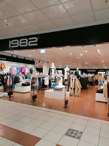 1982 Store