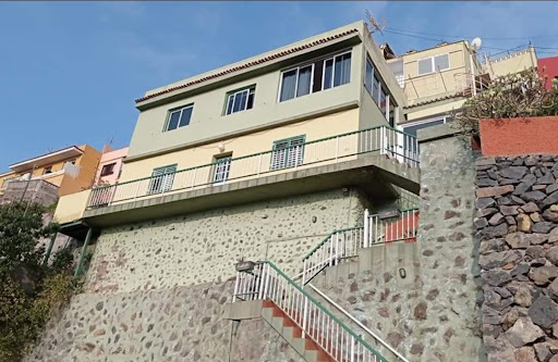 Stella Álvarez - Asesora Inmobiliaria