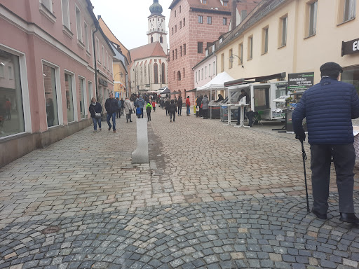 Bayreuther Str. 21 Parking