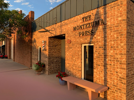 Jed's Barber Shop, Montezuma - Thumbnail