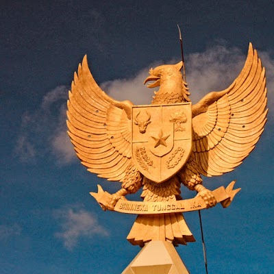Photos of Tugu Garuda Temajuk