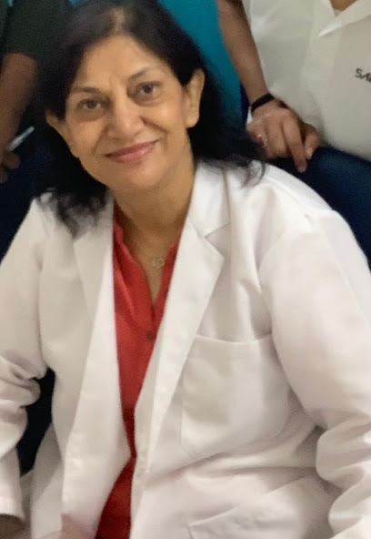 Dr. Shashi Dangwal Pulmonologist in New Delhi