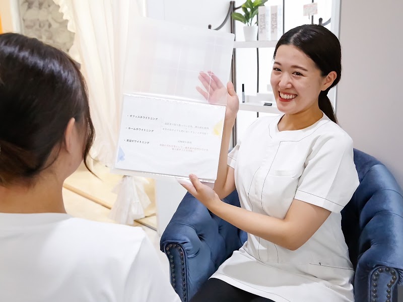 ホワイトニングサロンELEN 高槻