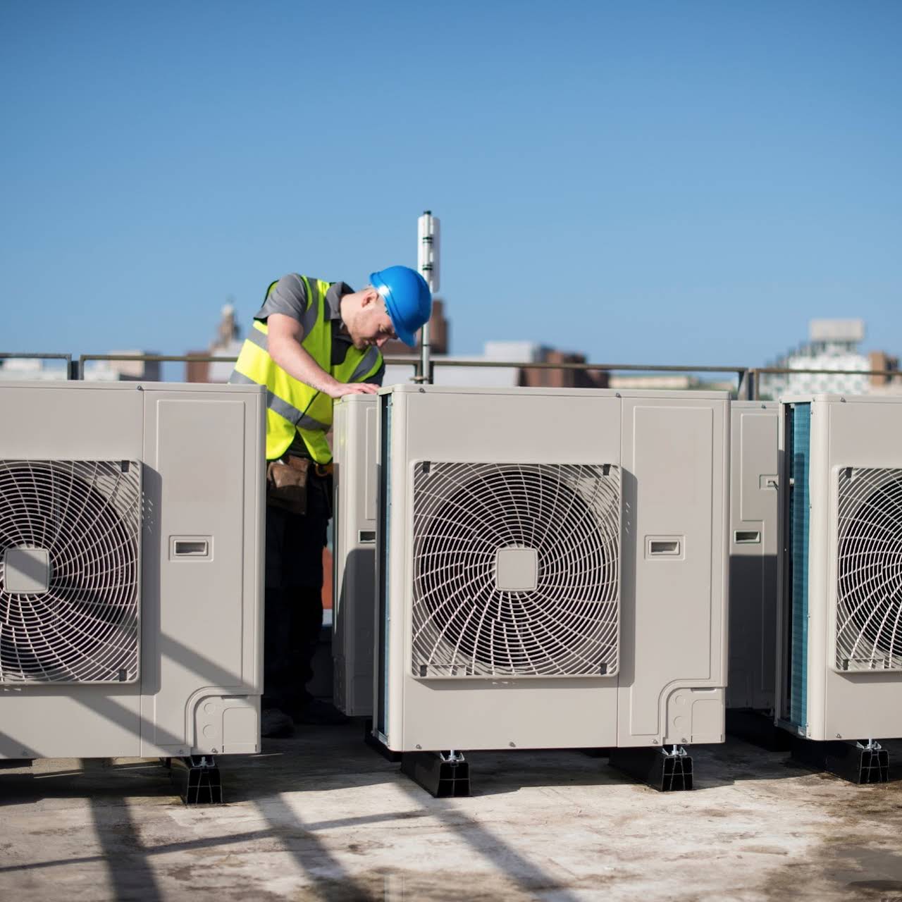 Des Moines Heating & Cooling,LLC Air Conditioning Repair Service in