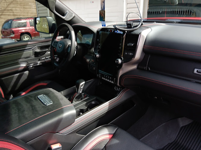 Dawg Family Detailing